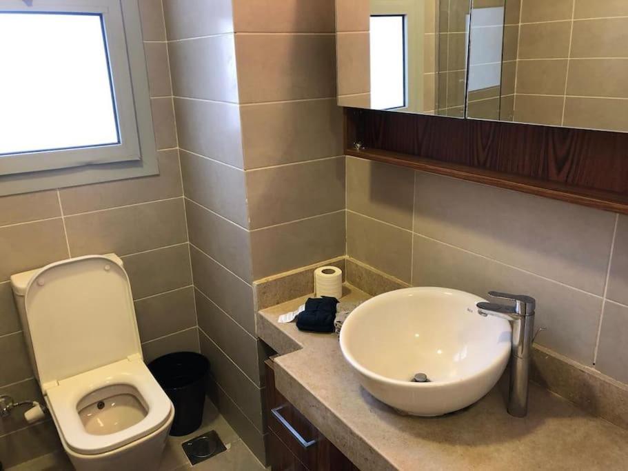 Sunny Bright 1br In Palm Hills * Cairo