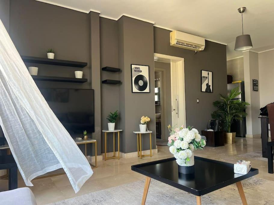 Sunny Bright 1br In Palm Hills Apartment Cairo