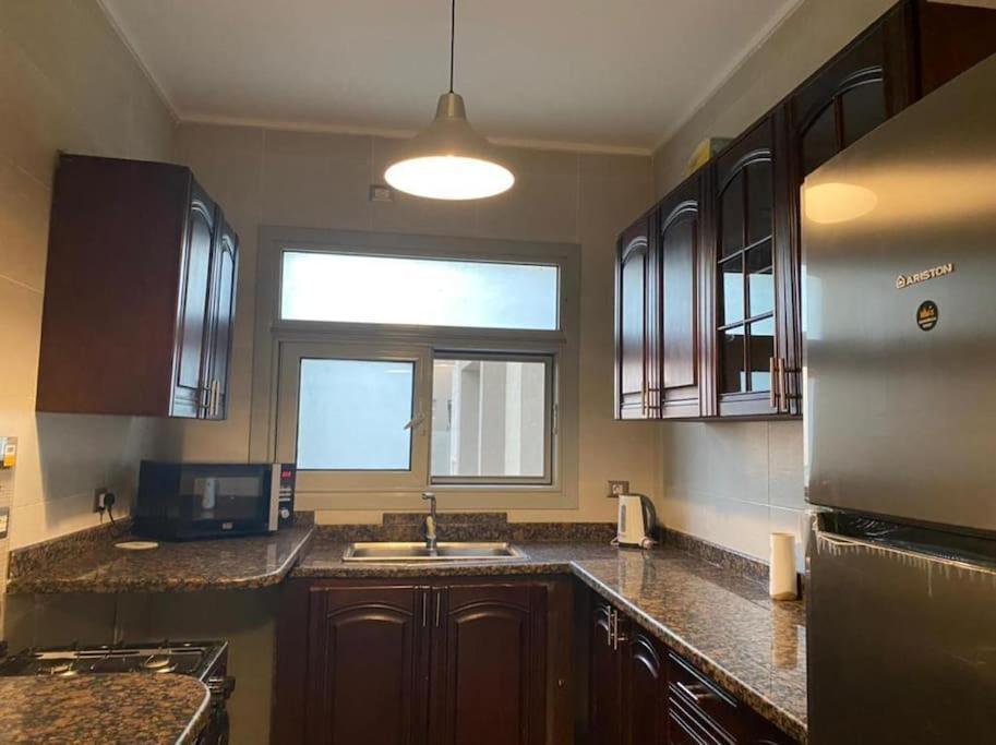 Apartment Sunny Bright 1br In Palm Hills